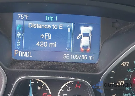 2014 Ford Focus Se z USA, uszkodzony, nr VIN 1FADP3F27EL298565